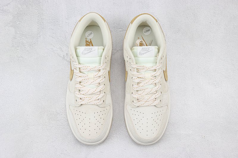 Nike Dunk Low "Pearl White/Beige/Silver Swoosh" фото № 7