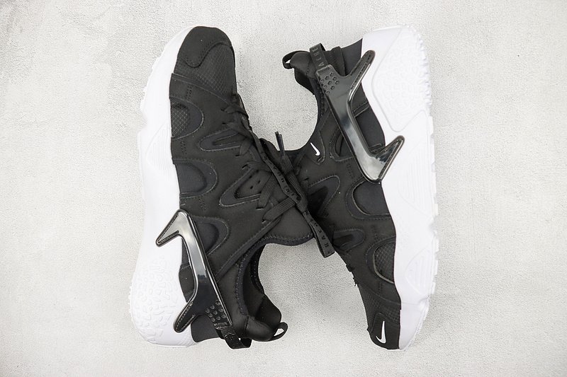 Off-White x Nike Huarache "Black/White" фото № 7