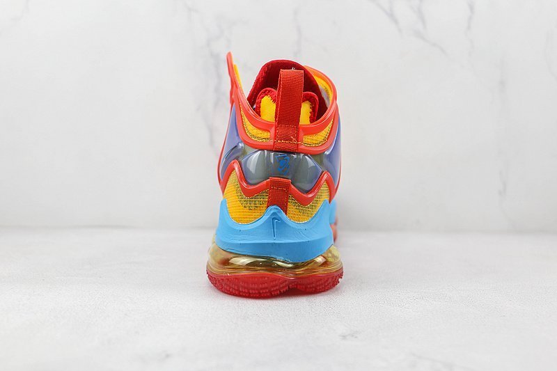 Space Jam x Nike LeBron 19 EP "Tune Squad" фото № 9
