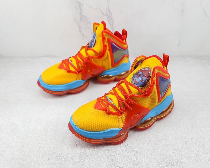 Space Jam x Nike LeBron 19 EP "Tune Squad" фото № 7
