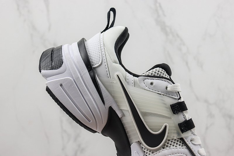 Nike Runtekk "White/Black" фото № 4