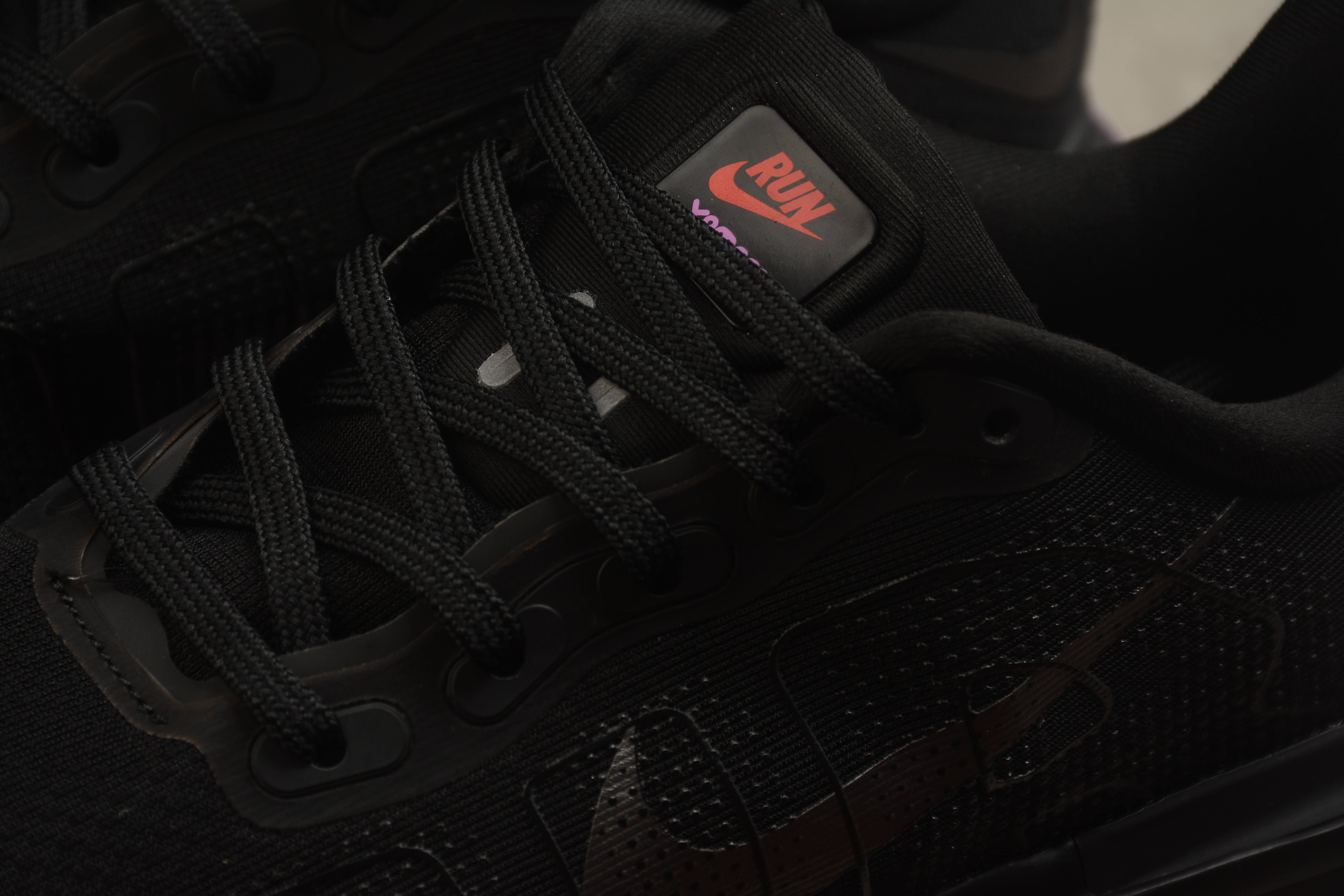 Nike Vomero Premium "Black/Fuchsia Flush" фото № 5