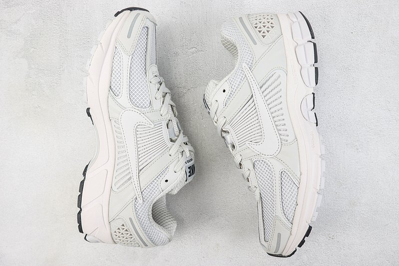Nike Zoom Vomero 5 "Pure Platinum/Metallic/Silver" фото № 6