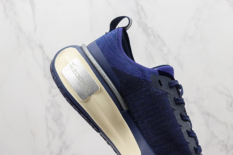 Nike ZoomX Invincible Run Flyknit 3 "Metallic/Silver/Navy" фото № 3