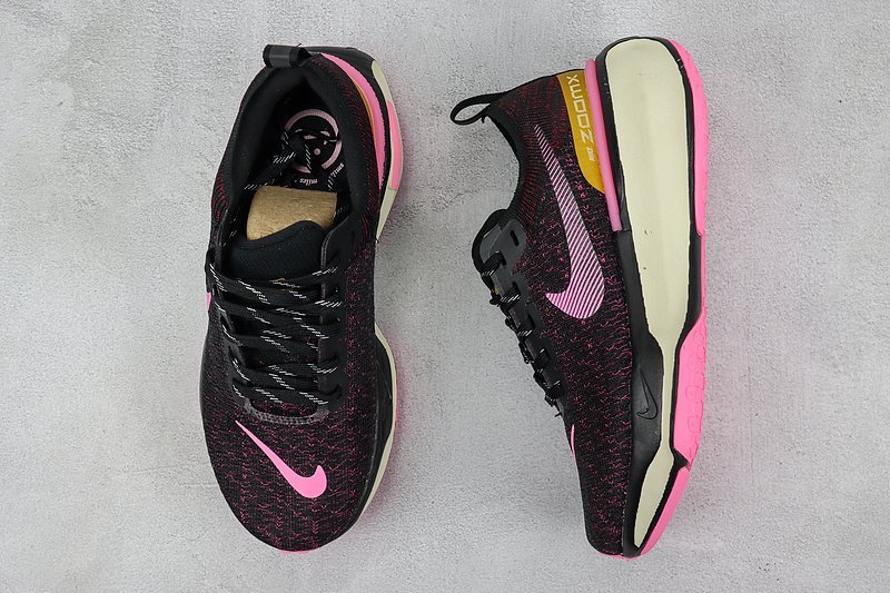 Nike ZoomX Invincible Run Flyknit 3 "Black/Pink" фото № 6