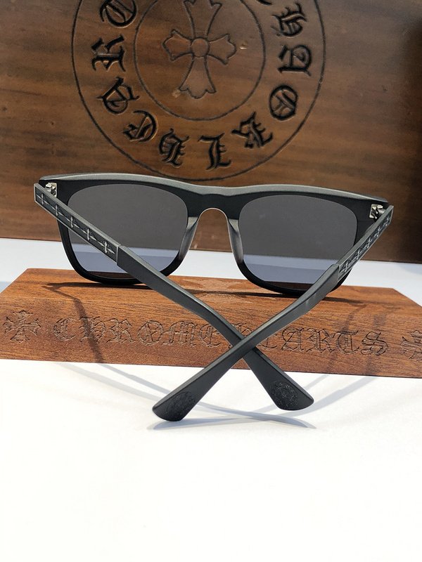 Солнцезащитные очки Chrome Hearts Repeating Logo On Temples Inside Rectangle "Black" фото № 4