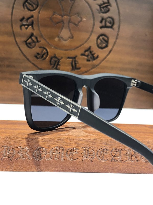 Солнцезащитные очки Chrome Hearts Repeating Logo On Temples Inside Rectangle "Black" фото № 3