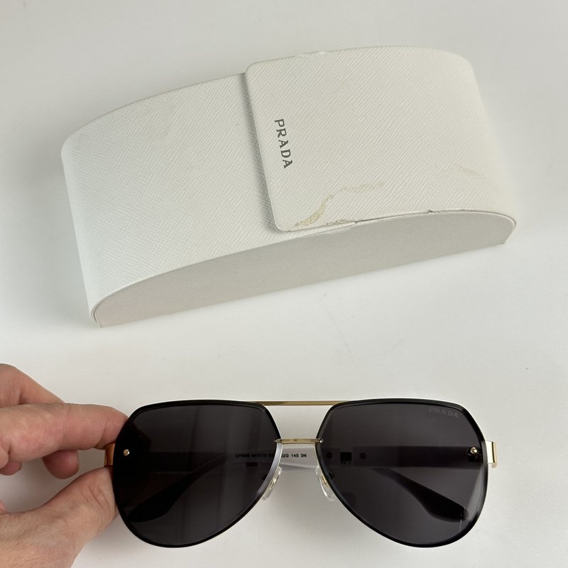 Солнцезащитные очки Prada Logo On Thin Frame "Gray/White" фото № 2