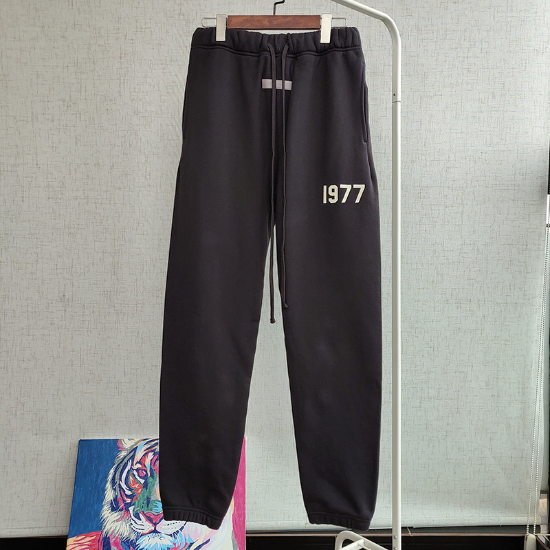 Спортивные Штаны Fear of God Essentials Insulated 1977 "Black" фото № 2