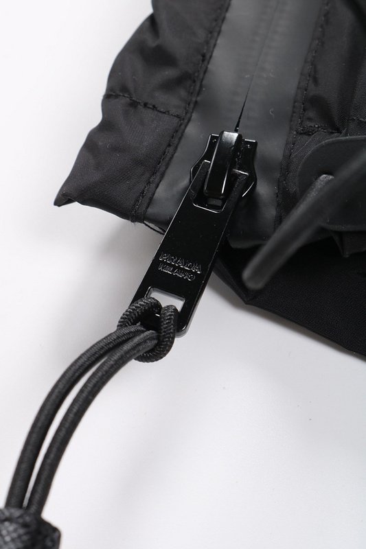 Штаны Prada Small Logo On Back Pocket And Elastic Decoration "Black" фото № 8