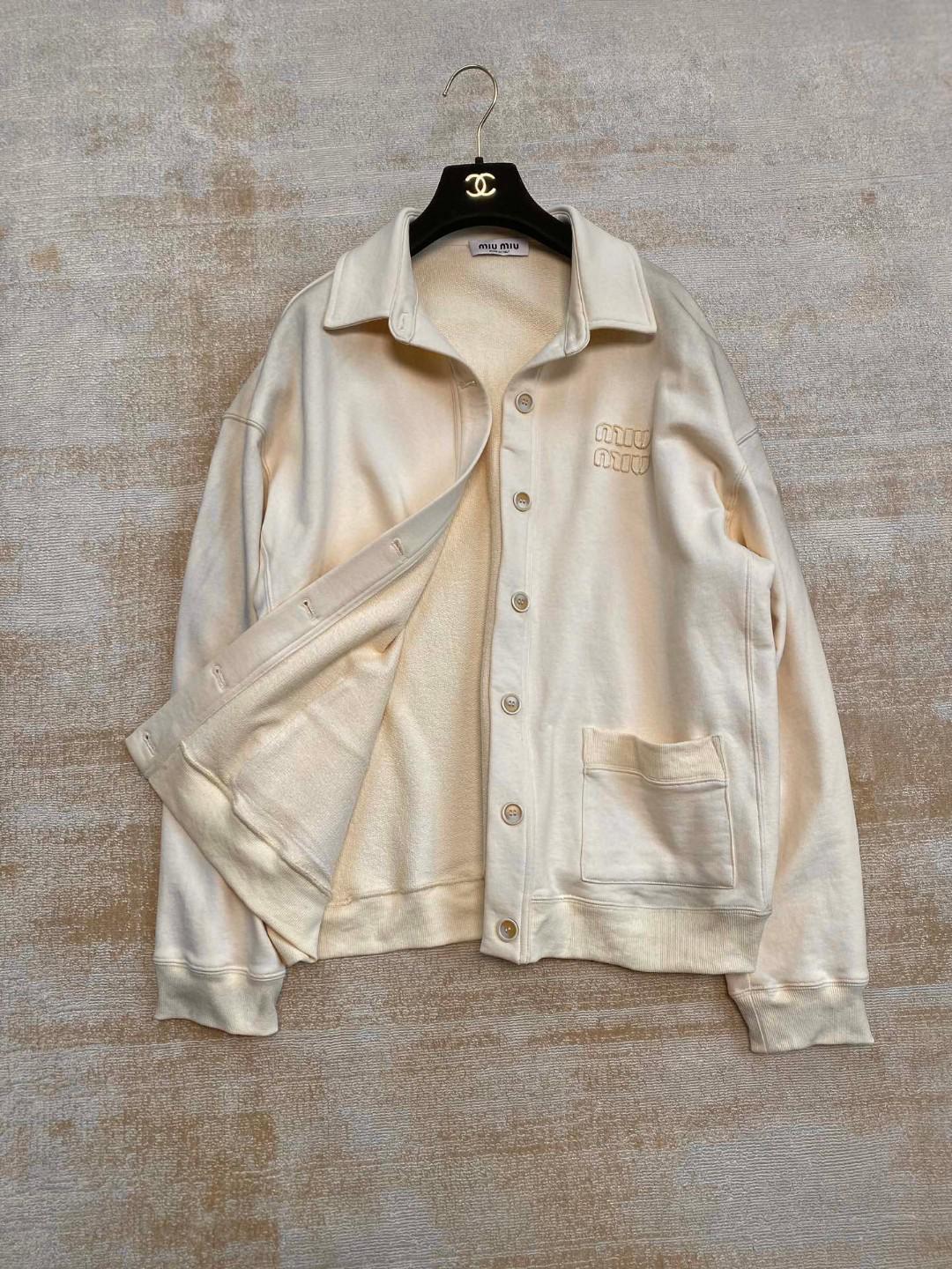 Бомбер Miu Miu Frontside Beige And Brown Logo Miu Miu "Beige" фото № 3