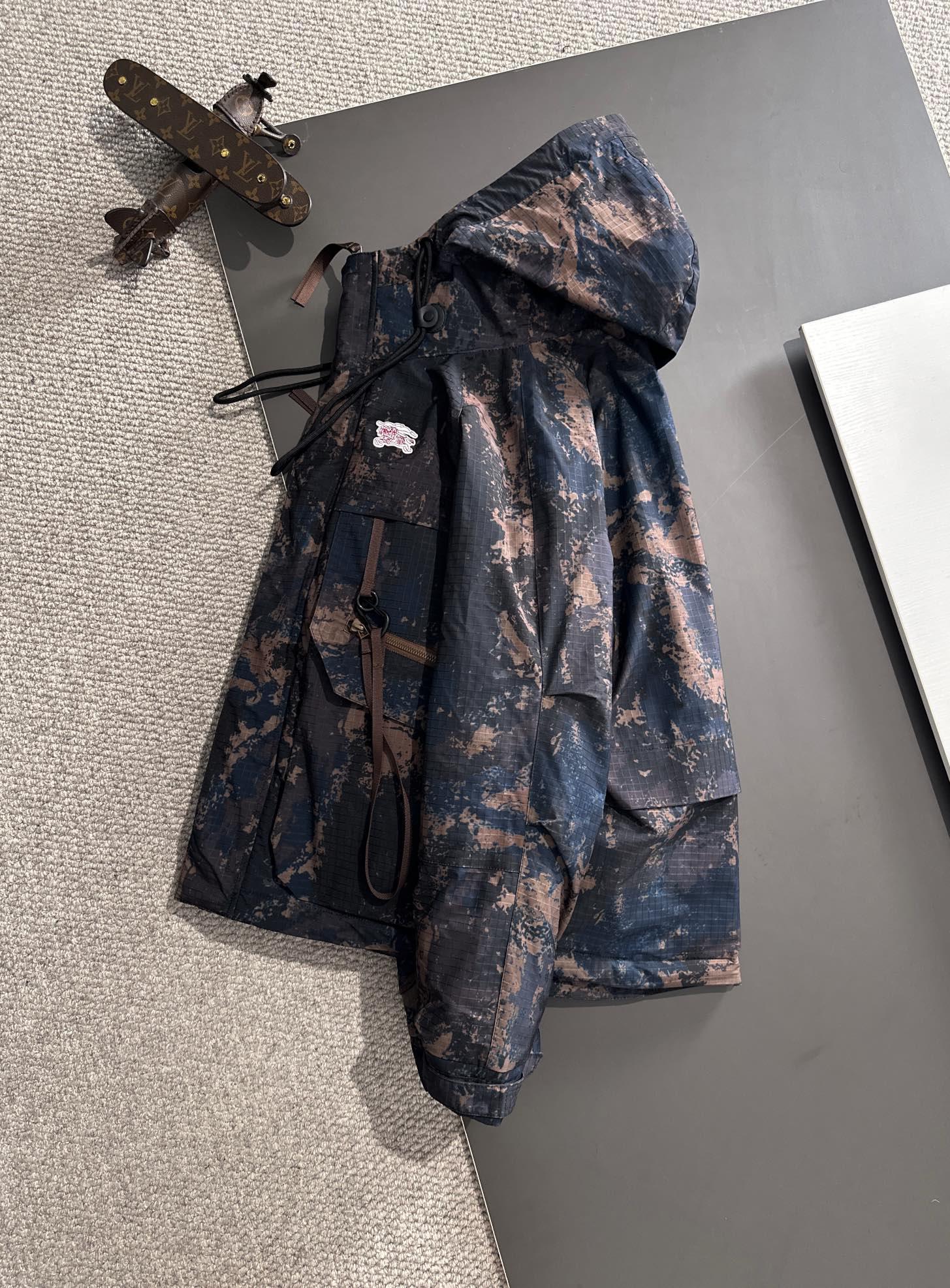 Куртка Burberry Frontside White Warrior And Horse Dark Outline "Brown" фото № 6