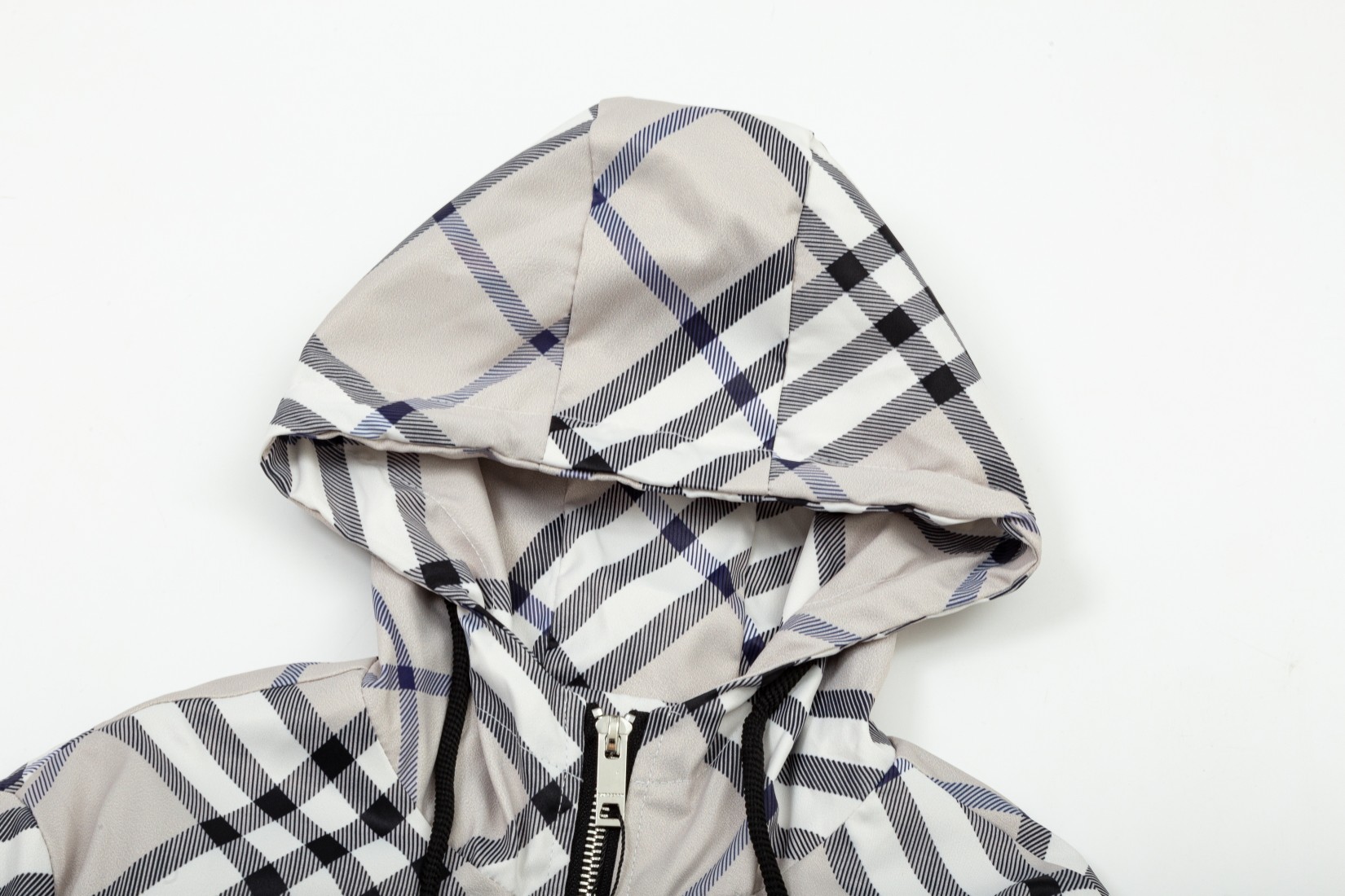 Ветровка Burberry Linear Crosses "Gray" фото № 3