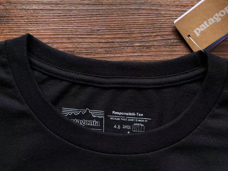 Лонгслив Patagonia Waves View Back Print "Black" фото № 3