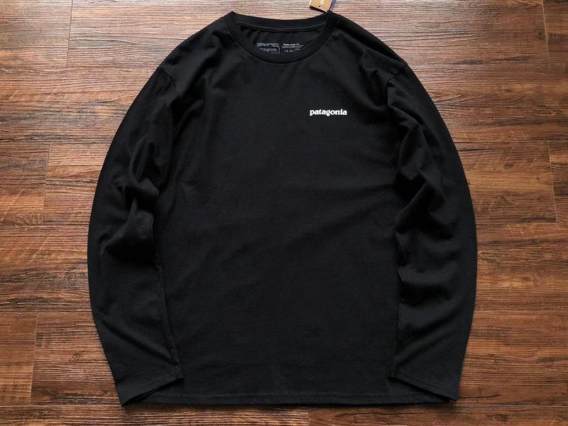 Лонгслив Patagonia Waves View Back Print "Black" фото № 2