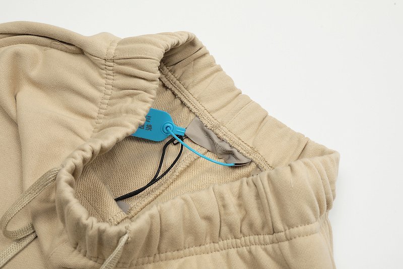 Шорты Fear Of God With A Pasted Text Logo "Beige" фото № 4