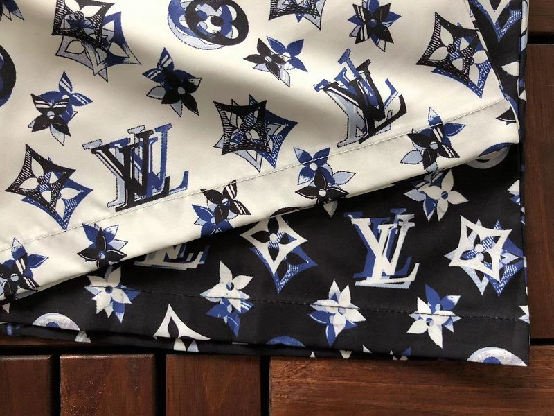 Шорты Louis Vuitton Logo Symbols With Shadow "White" фото № 3