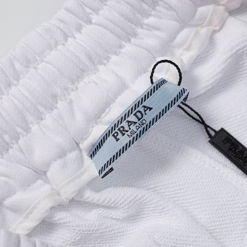 Шорты Prada With Pink Logo Plate "White" фото № 5