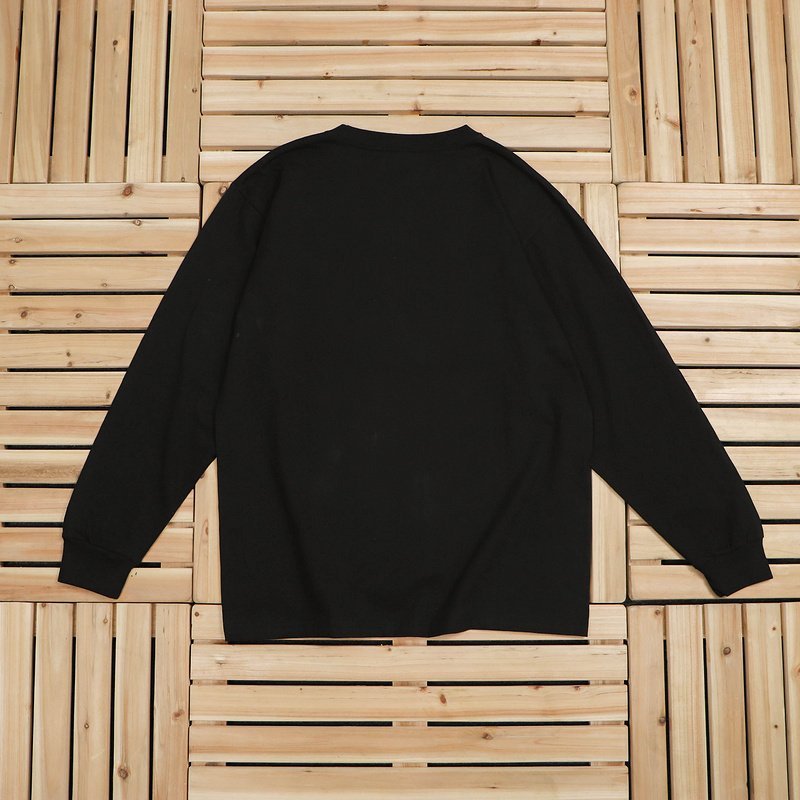 Свитшот Fucking Awesome Woman With A Sword "Black" фото № 2