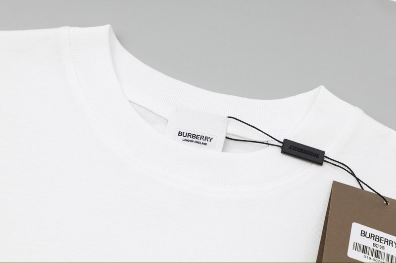 Футболка Burberry With Cell-Style Pocket "White" фото № 3