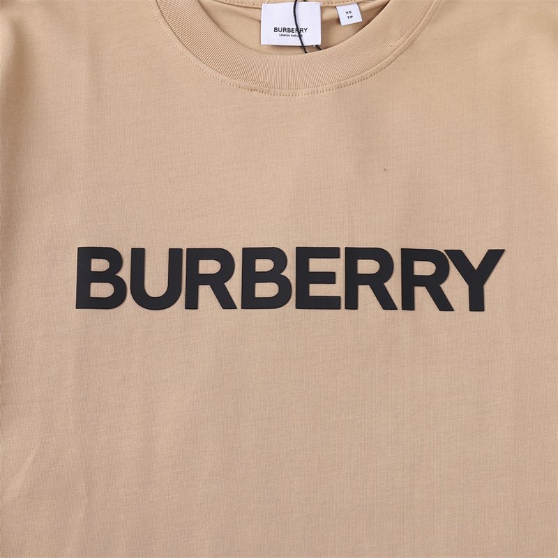 Футболка Burberry Plain With Front Logo Inscription "Beige" фото № 3