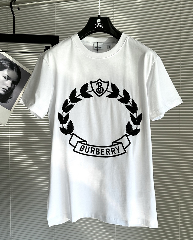 Футболка Burberry Beautiful Wreath Print "White" фото № 2