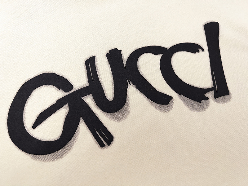 Футболка Gucci With A Logo Painted With Spray Paint "Beige" фото № 2