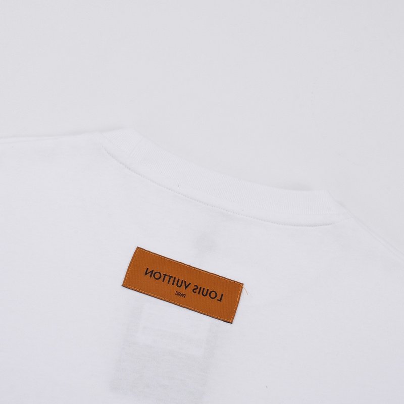 Футболка Louis Vuitton With An Embossed Text Logo "White" фото № 4