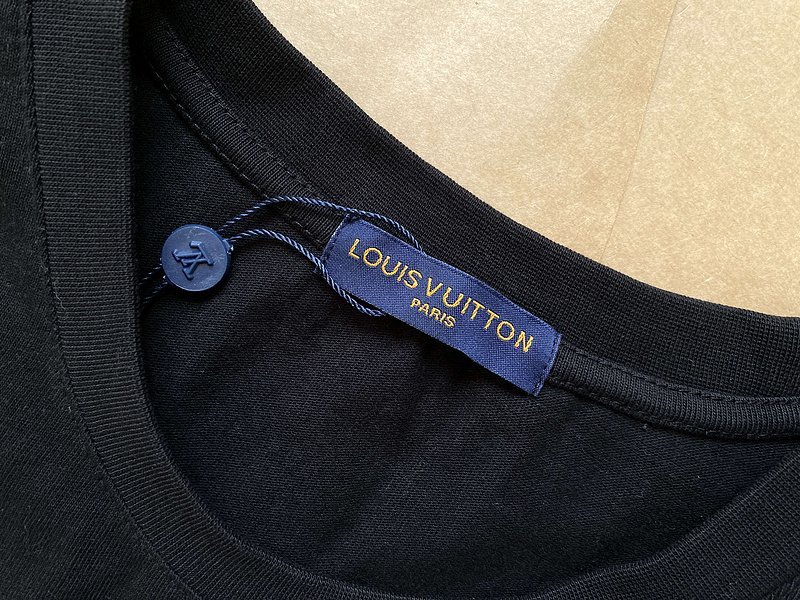 Футболка Louis Vuitton Logo And Travel Bag "Black" фото № 6