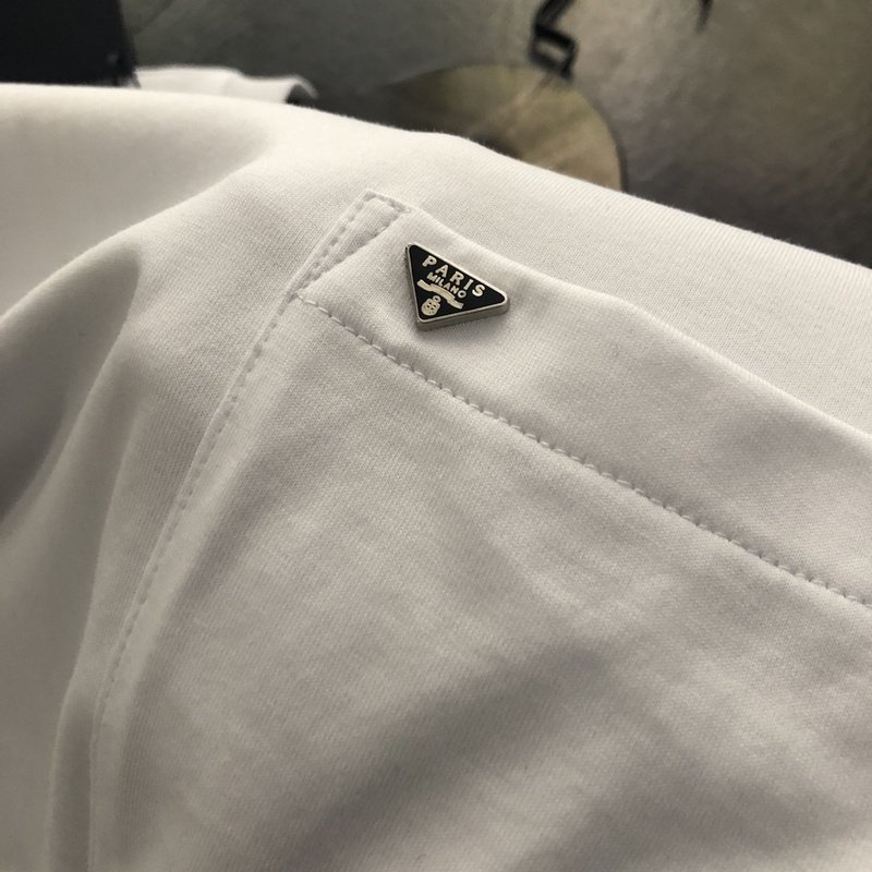 Футболка Prada With Brand Badge On The Pocket "White" фото № 3