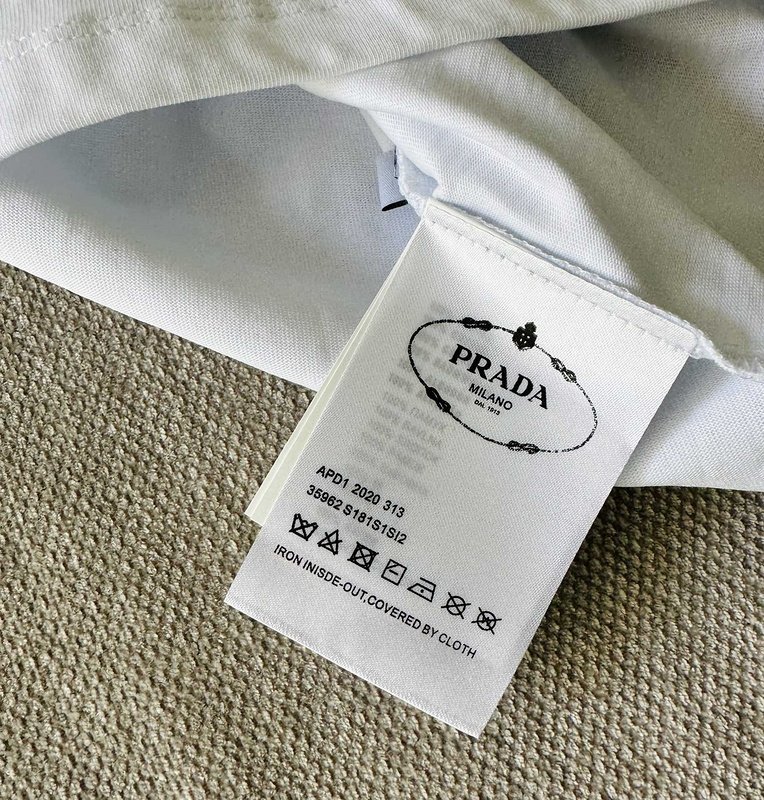 Футболка Prada Logo Pocket Classic "White" фото № 4
