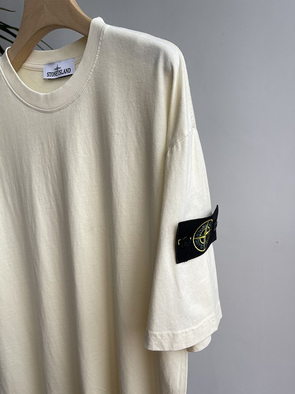 Футболка Stone Island Without Inscriptions But With Patch "Cream" фото № 2