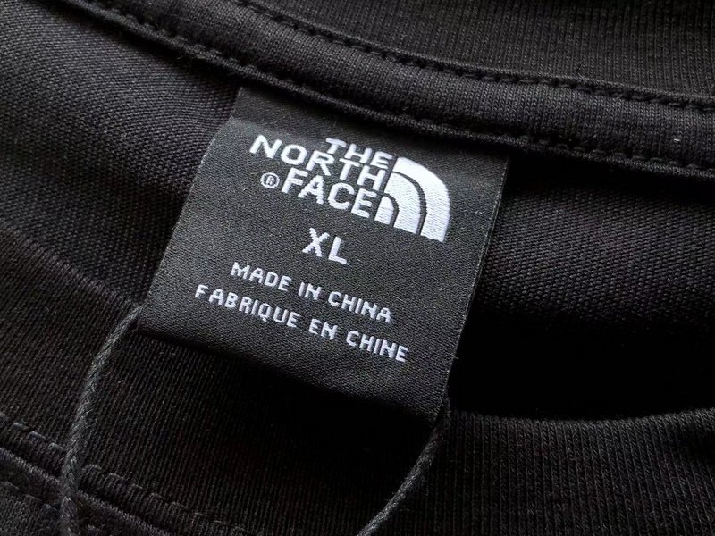 Футболка The North Face Plain With Small Front Logo "Black" фото № 3