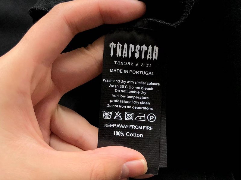 Футболка Trapstar Two Letters Connected By Star "Black" фото № 7