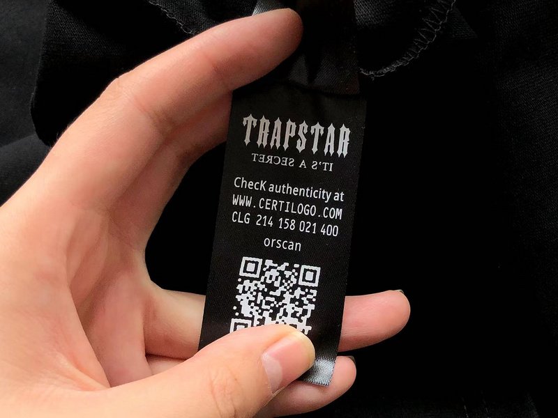 Футболка Trapstar Two Letters Connected By Star "Black" фото № 9