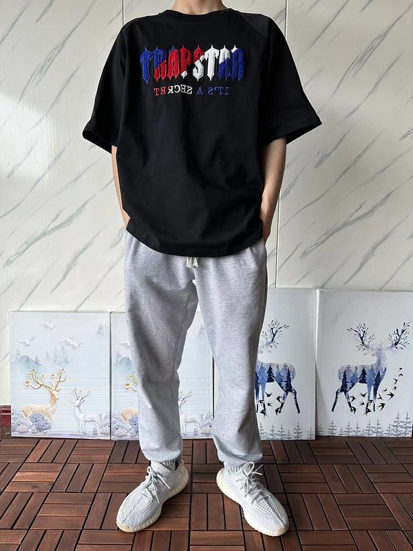 Футболка Trapstar Three Color Embroidered Logo Front "Black" фото № 8