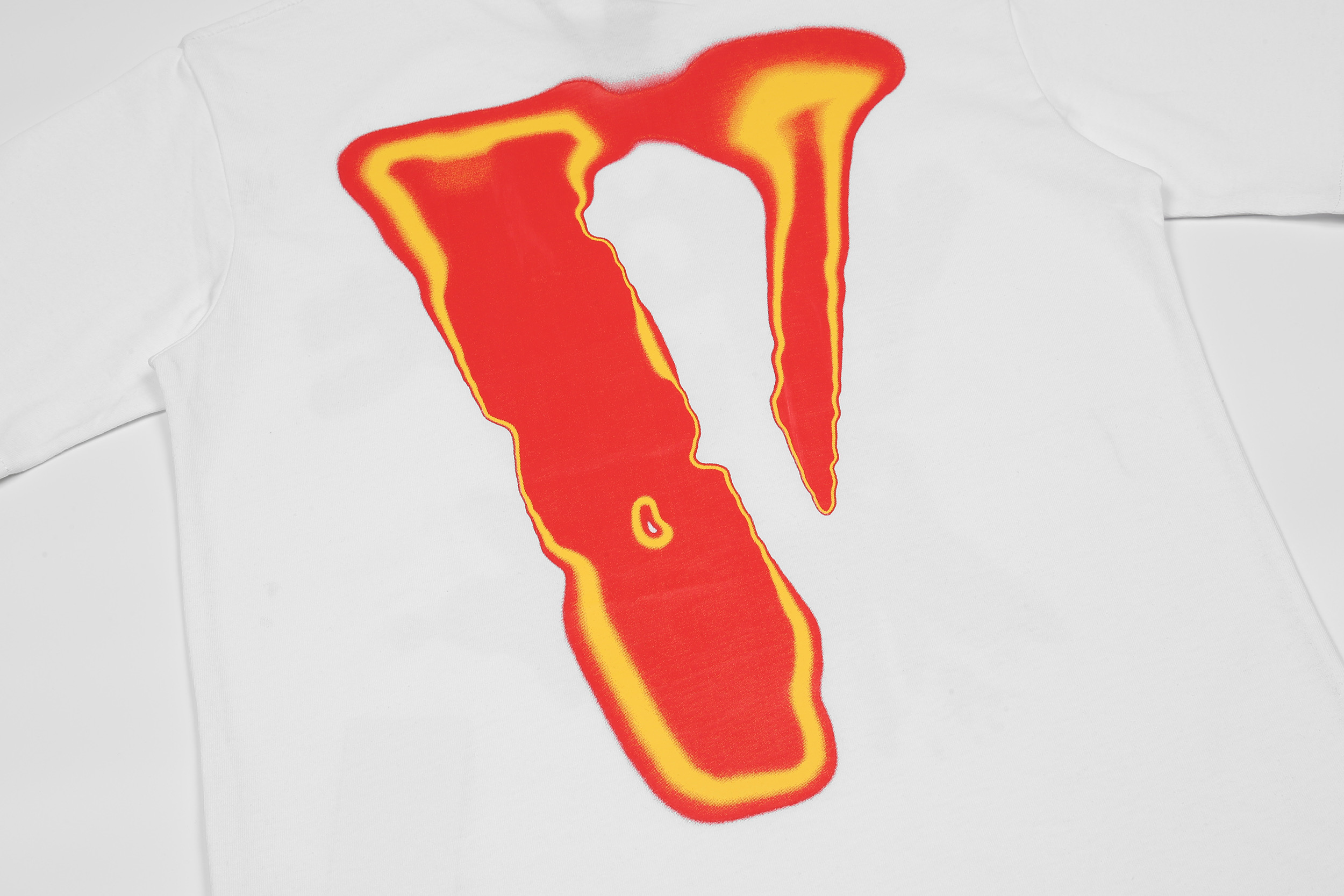 Футболка Vlone Devil on Fire "White" фото № 6