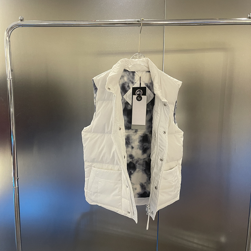 Жилетка Canada Goose With Patch "White" фото № 5