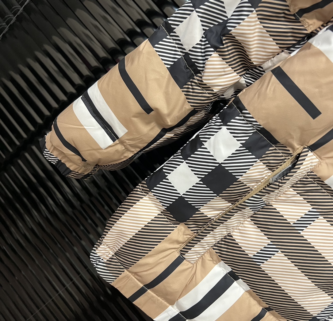 Пуховик Burberry Urban Patchwork "Burberry Beige" фото № 3