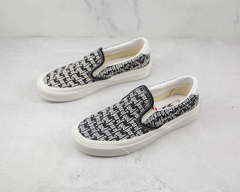 Fear Of God x Vans Slip-On "White/Black Logo" фото № 5