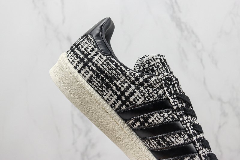 Invincible x Dayz x Adidas Campus 80s "Black Tweed" фото № 3