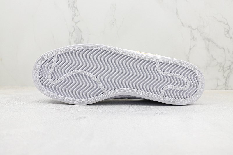 Balenciaga x Neighborhood x Adidas Campus "White/Gold" фото № 8