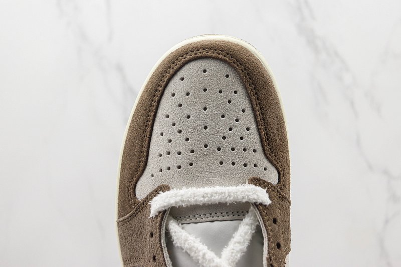 Air Jordan 1 Low OG "Year of the Rabbit" фото № 3