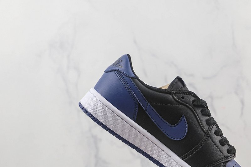 Air Jordan 1 Low OG "Mystic Navy" фото № 4