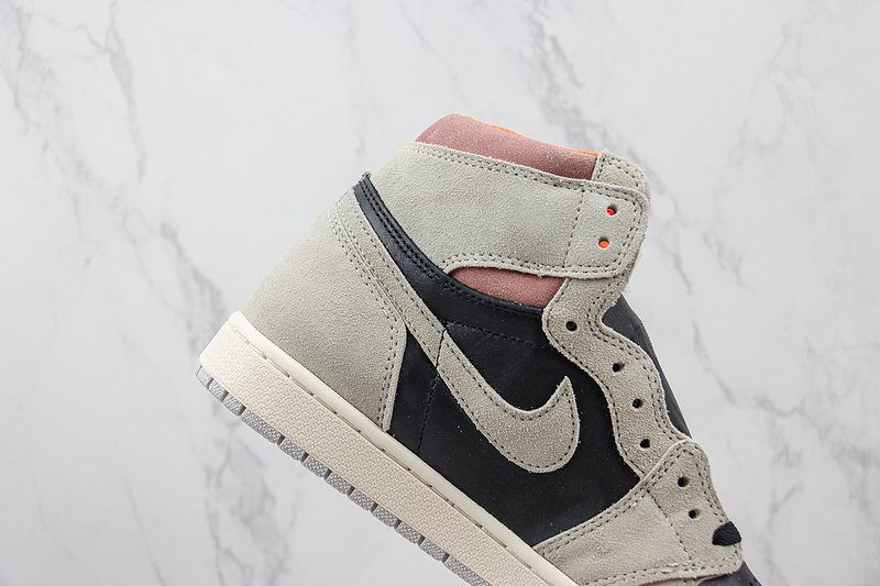 Air Jordan 1 Retro High OG "Neutral Grey/Hyper Crimson" фото № 4