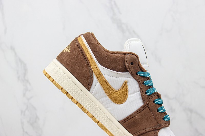 Air Jordan 1 Low "Brown/White/Blue Lacing" фото № 3