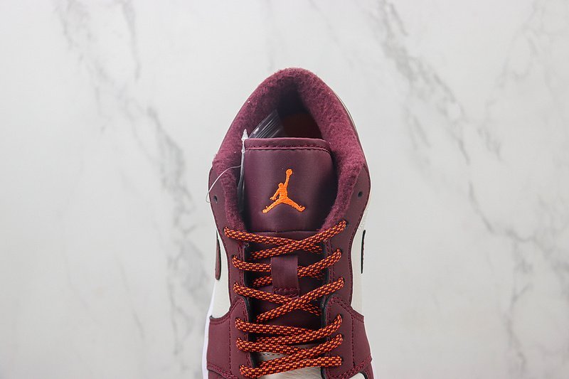 Air Jordan 1 Low "Night Maroon" фото № 5