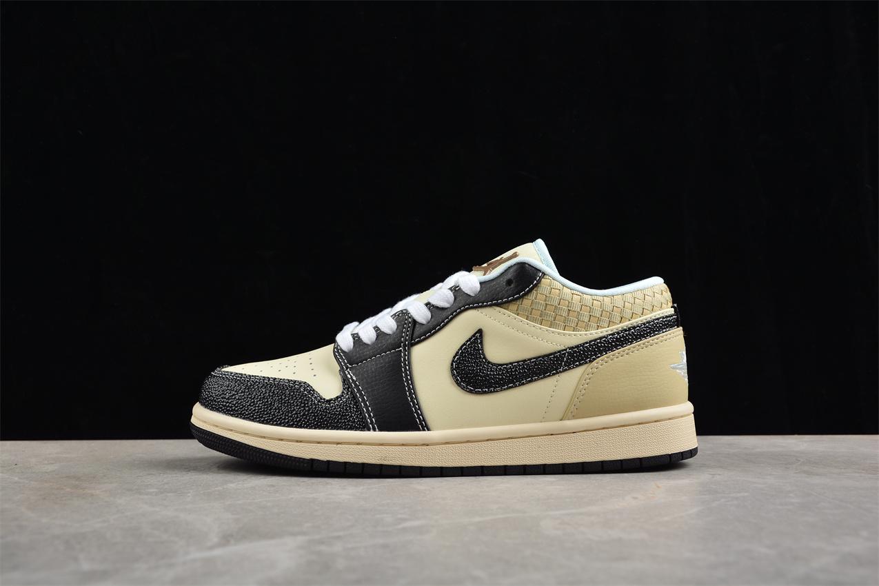 Air Jordan 1 Low SE "Coconut Milk Black Muslin" фото № 2