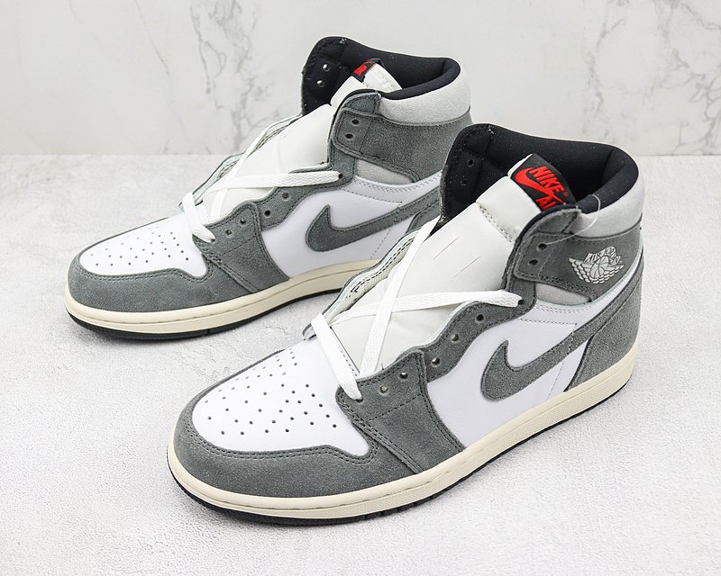 Air Jordan 1 Retro High OG "Washed Black" фото № 5