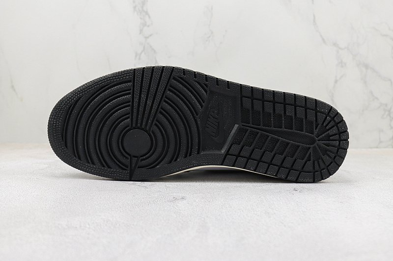 Air Jordan 1 Retro High OG "Washed Black" фото № 8